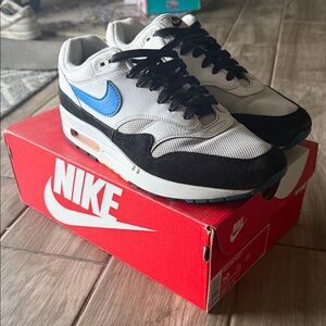 Nike Air Max 1 Sneakers - AH8145 112 - Photon Blue - Used